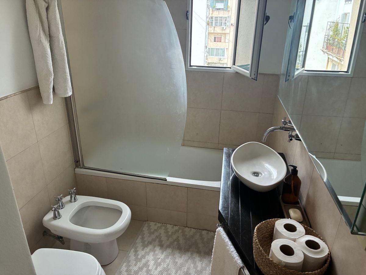 Foto de Departamento de 2 dormitorios en alquiler en Recoleta, imagen 2