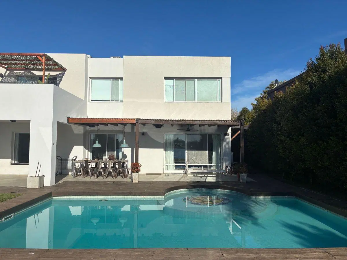 Casa a la laguna, en alquiler, en el Barrio Talar del Lago 2 2