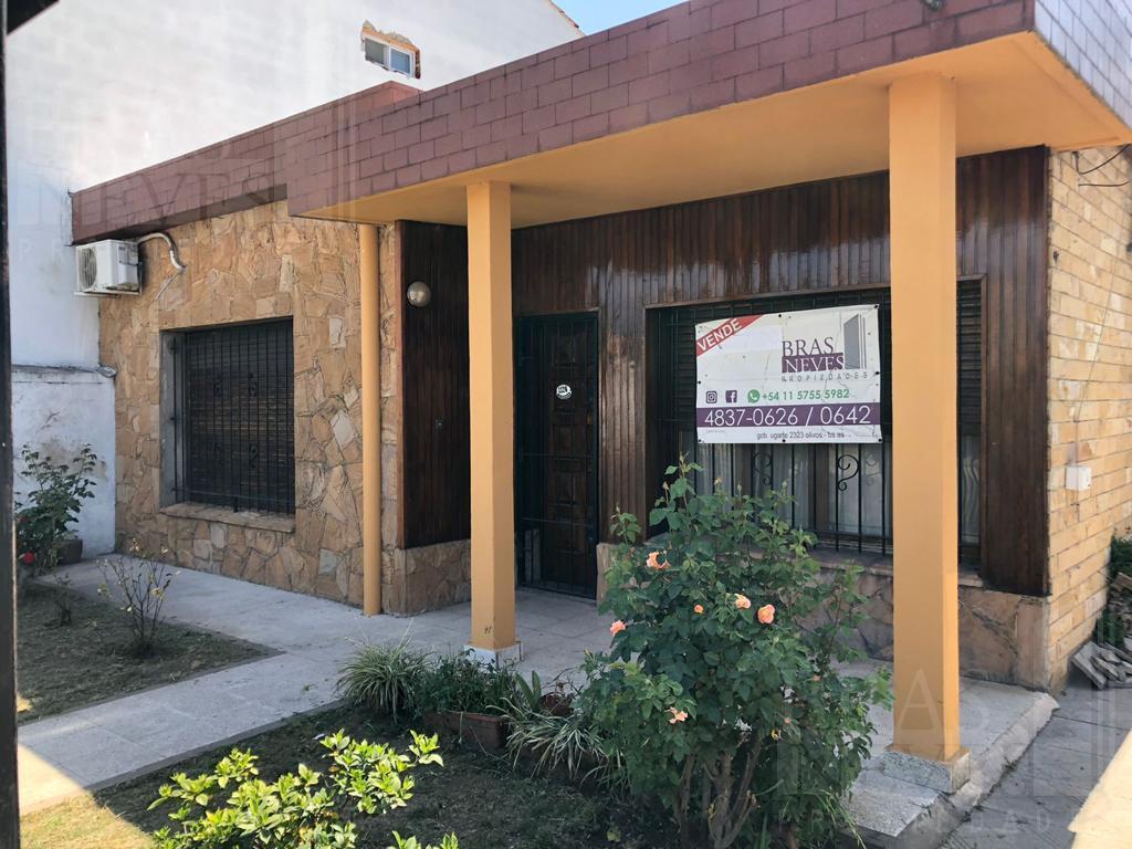 Foto de BAJÓ USD 35.000 !!!! 3 dormitorios/ cocheras/ Jardin *, imagen 4