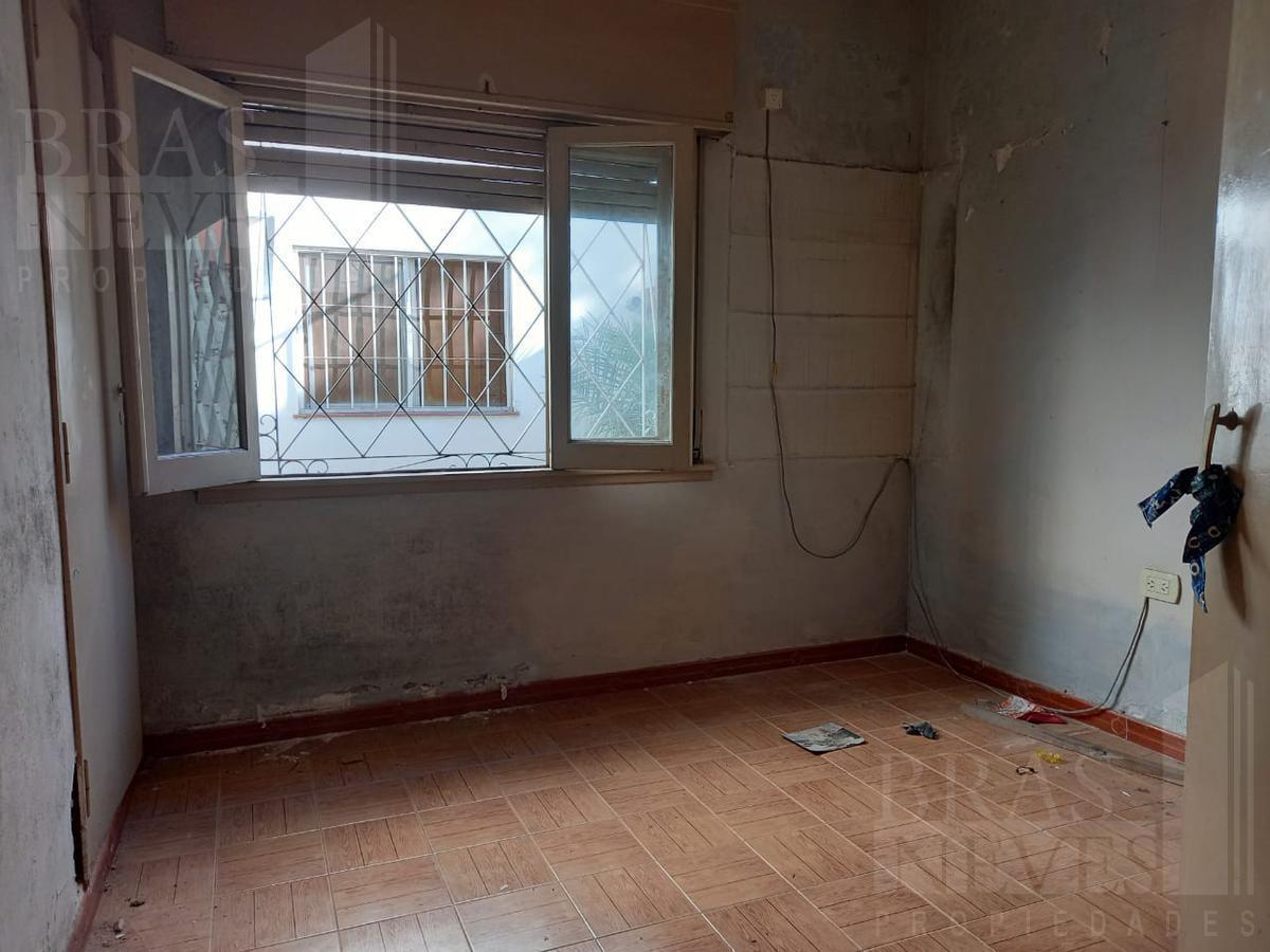 Foto de OPORTUNIDAD !!!!!!!!! PARA RECICLAR ***IDEAL 2 FAMILIAS, imagen 2