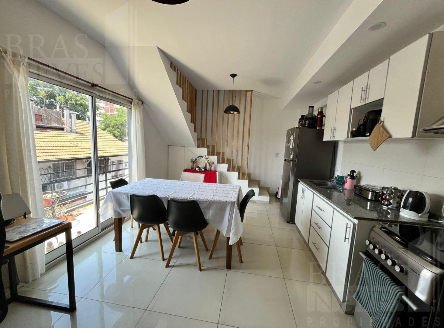 Foto de Depto de 2 ambientes en duplex monoambiente 2 cocheras, imagen 2