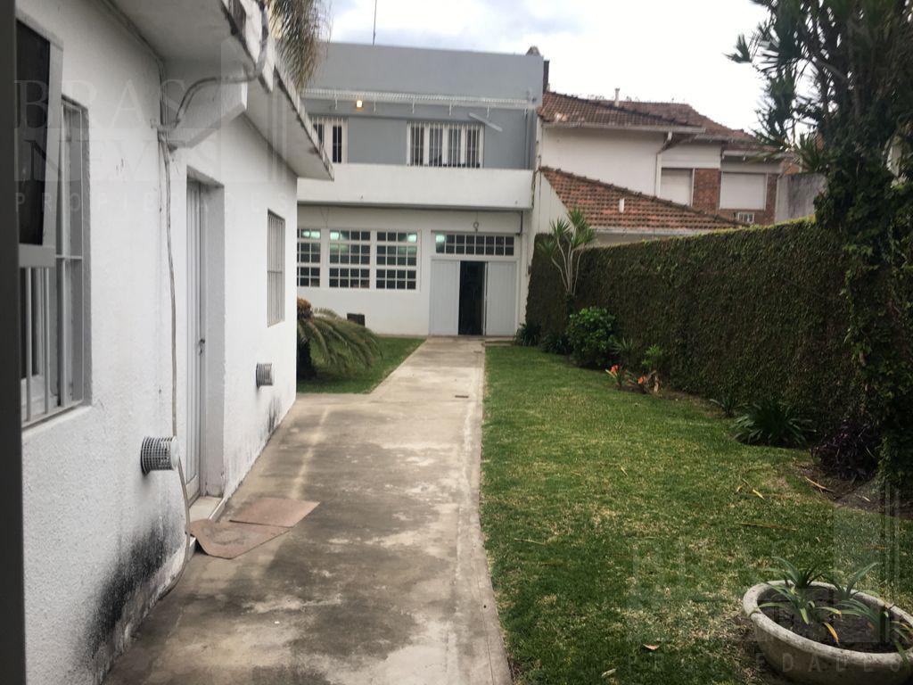 Local - Galpon-Olivos-Golf * Varios Rubros*
