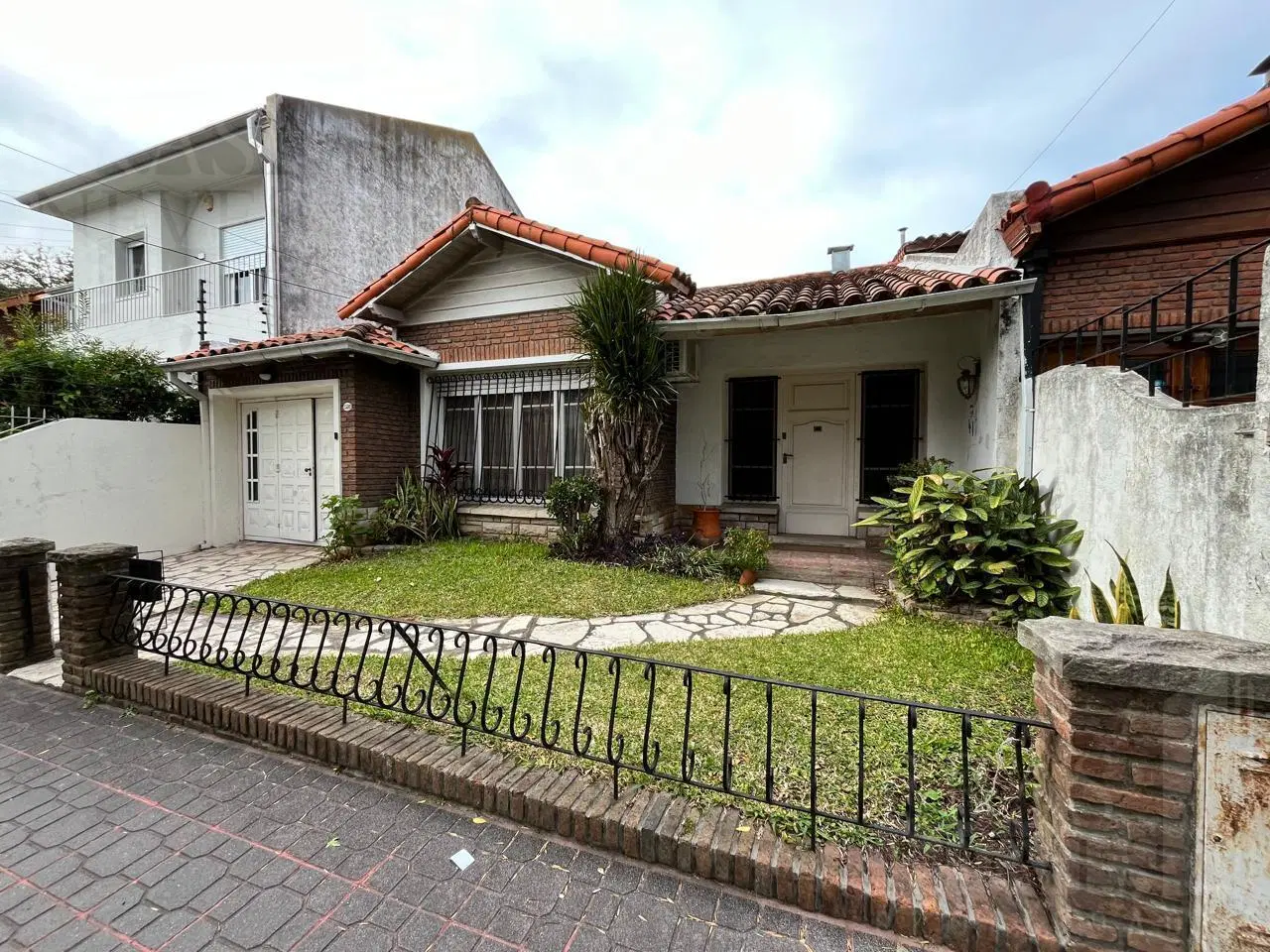 Chalet una planta /3 dormitorios/ Ideal para actualizar 1
