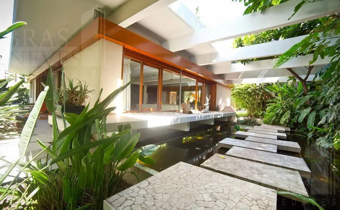 Residencia exclusiva totalmente renovada en Olivos! 2