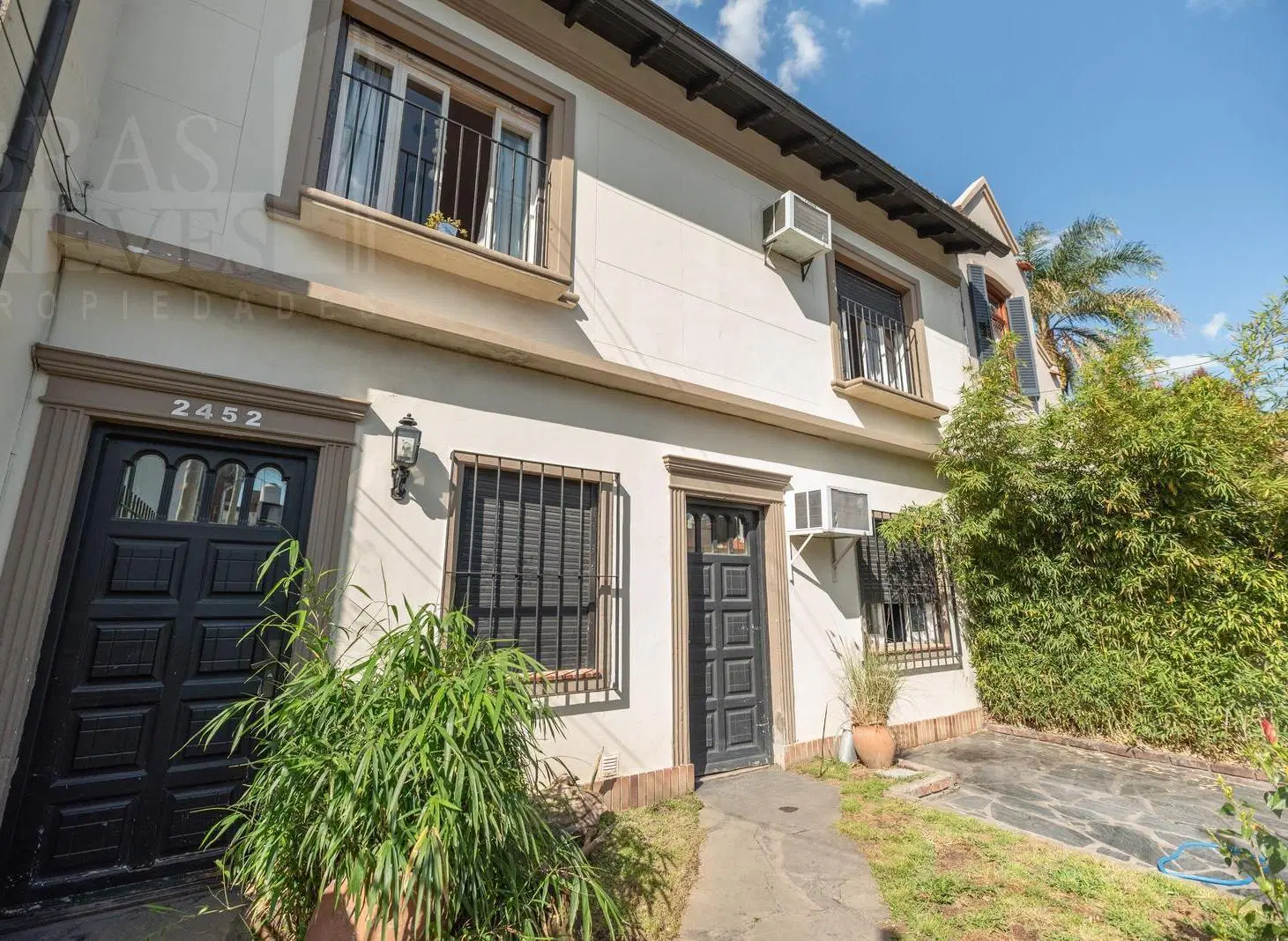 Casa Ideal dos familias ó comercial con vivienda 5