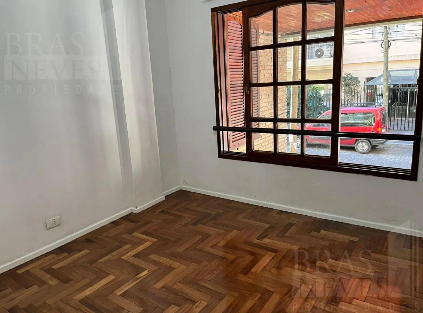 3 ambientes a una cuadra de Maipú 3