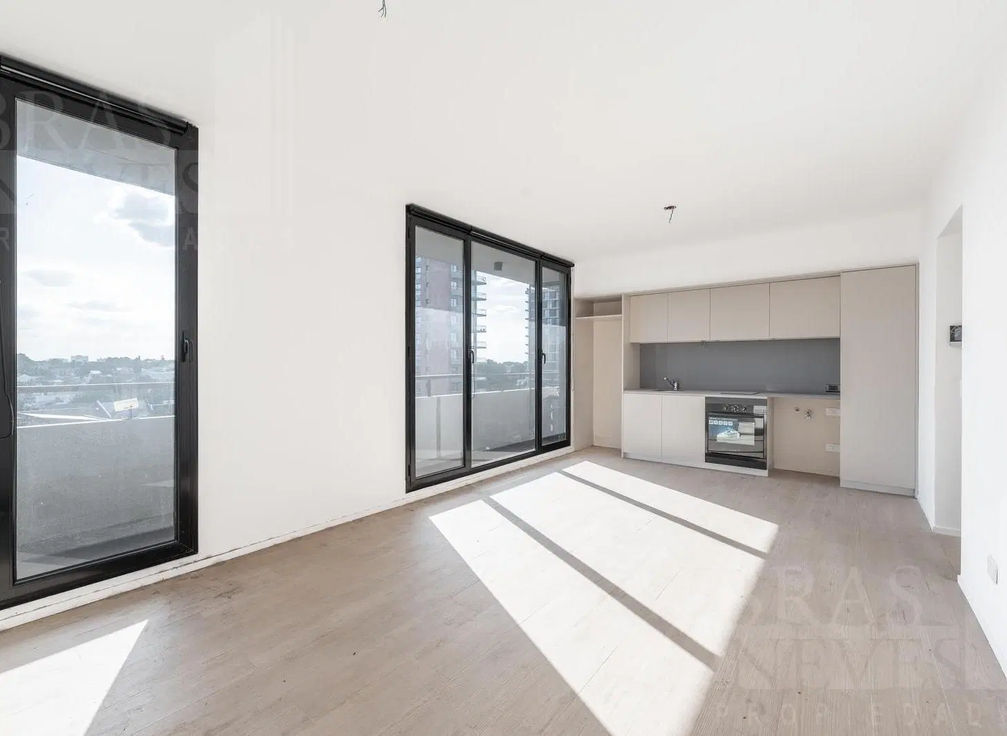 Monoambiente CON COCHERA ** amenities 4