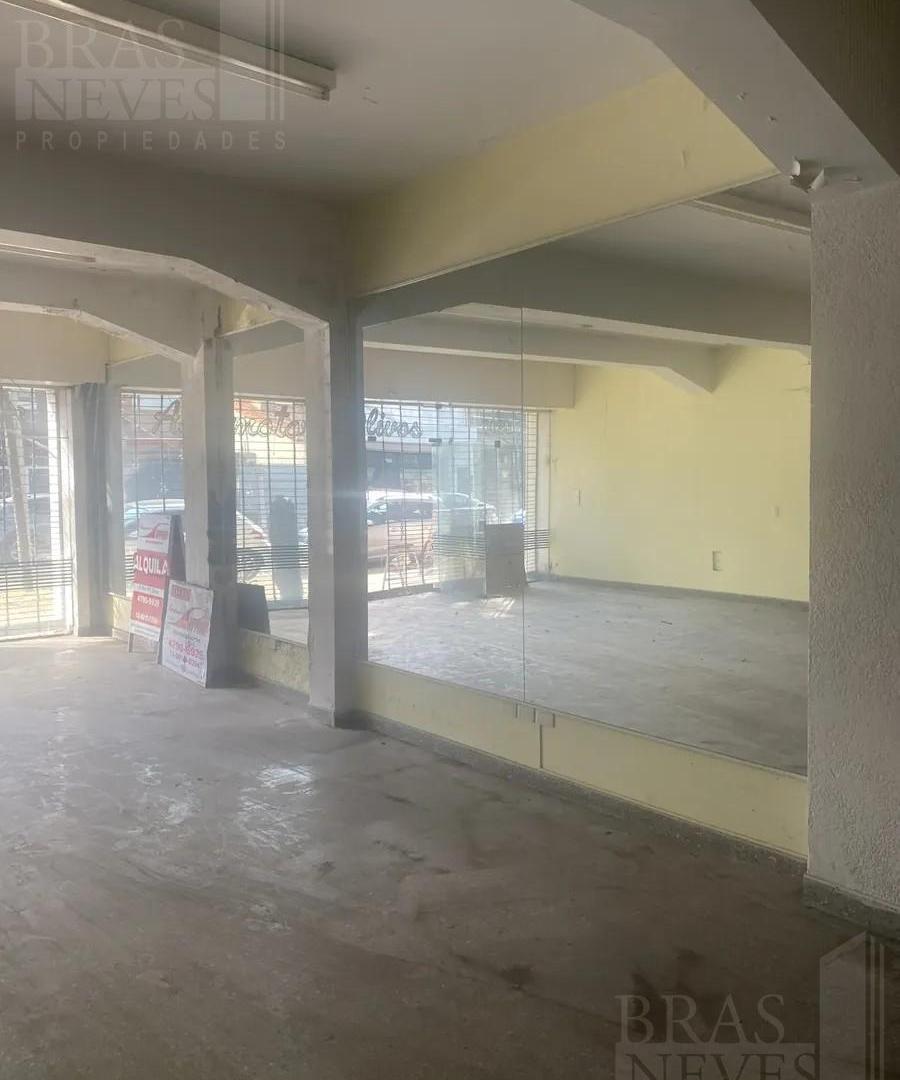 Foto de Oportunidad Local comercial en Olivos-Golf, imagen 2