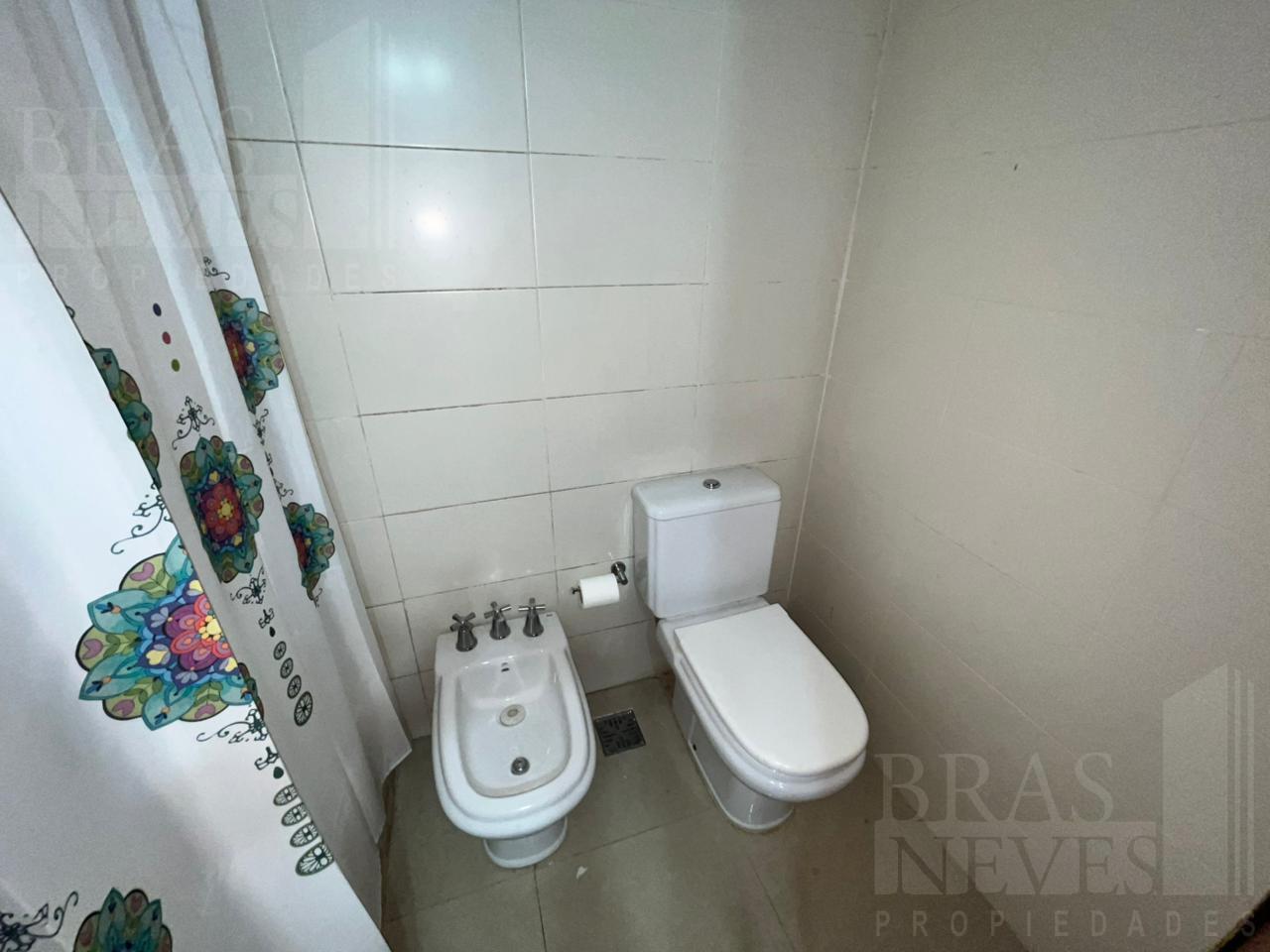 Foto de 2 UNIDADES de 3 amb. Sobre lote de 10x41 / suite / gran jardín, imagen 1