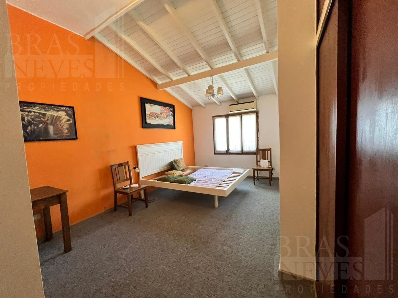 2 UNIDADES de 3 amb. Sobre lote de 10x41 / suite / gran jardín