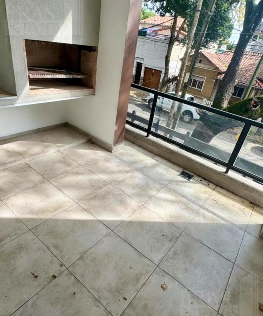 Foto de A ESTRENAR !! 3 amb. // SUITE// COCHERA // PARRILLA * A 6 CUADRAS DE, imagen 1