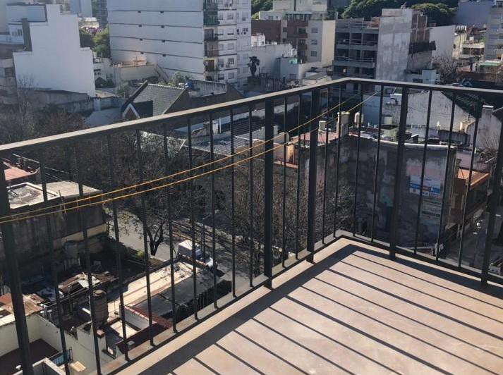 2 ambientes al frente con balcon cochera y toilette 4