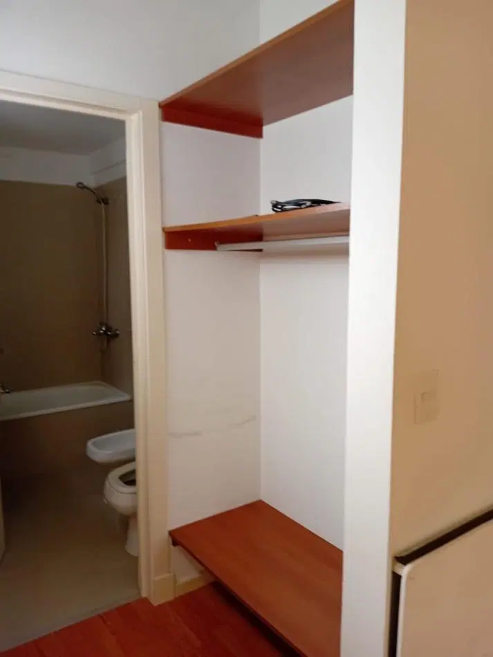 2 ambientes con balcon baño y toilette 5
