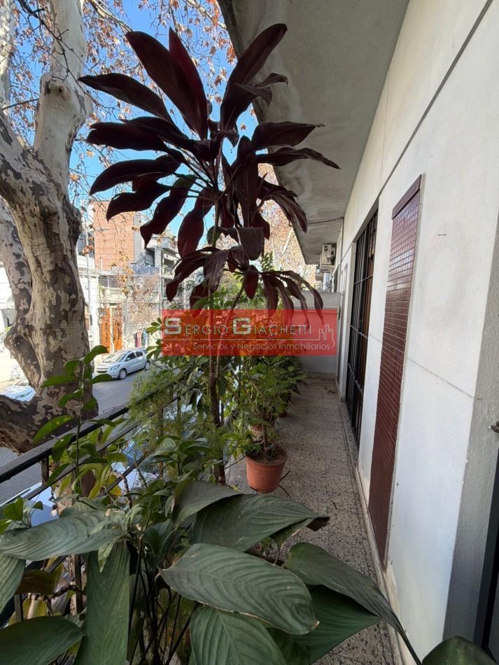 Foto de PH de 3 ambientes mas quincho al frente con balcon, imagen 1