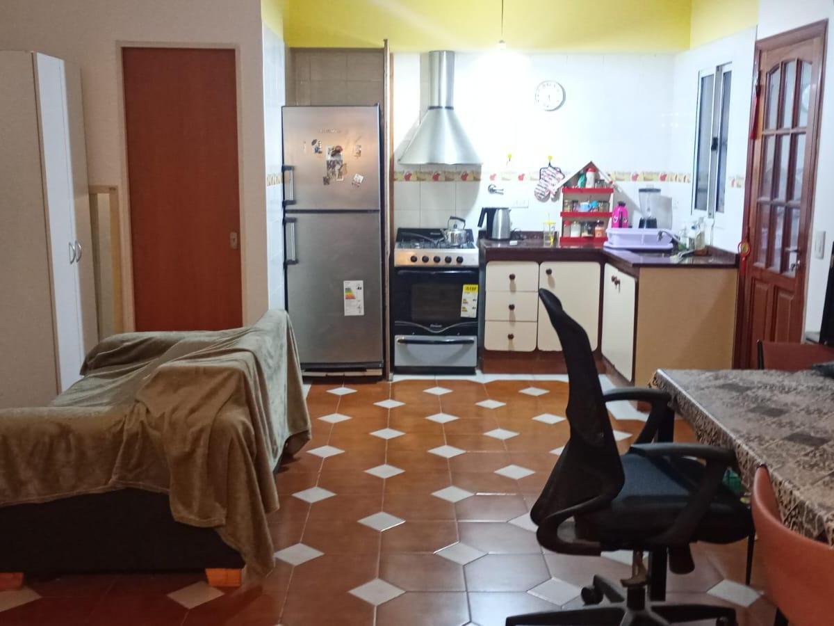 Foto de DEPTO EN VENTA SALCEDO AL 200 WILDE 4 AMBIENTES, imagen 3