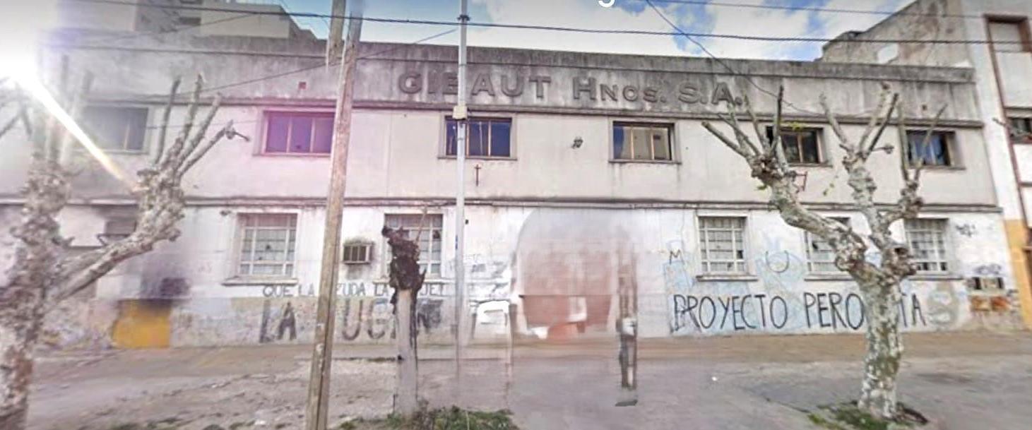 IMPORTANTE LOTE A MTS DE MITRE VILLA DOMINICO 2200 M2