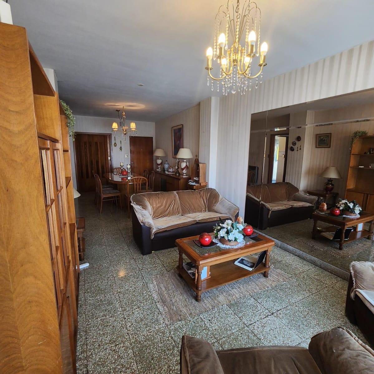 DEPTO EN VENTA LAS FLORES 380 WILDE 3 AMBIENTES CON COCHERA