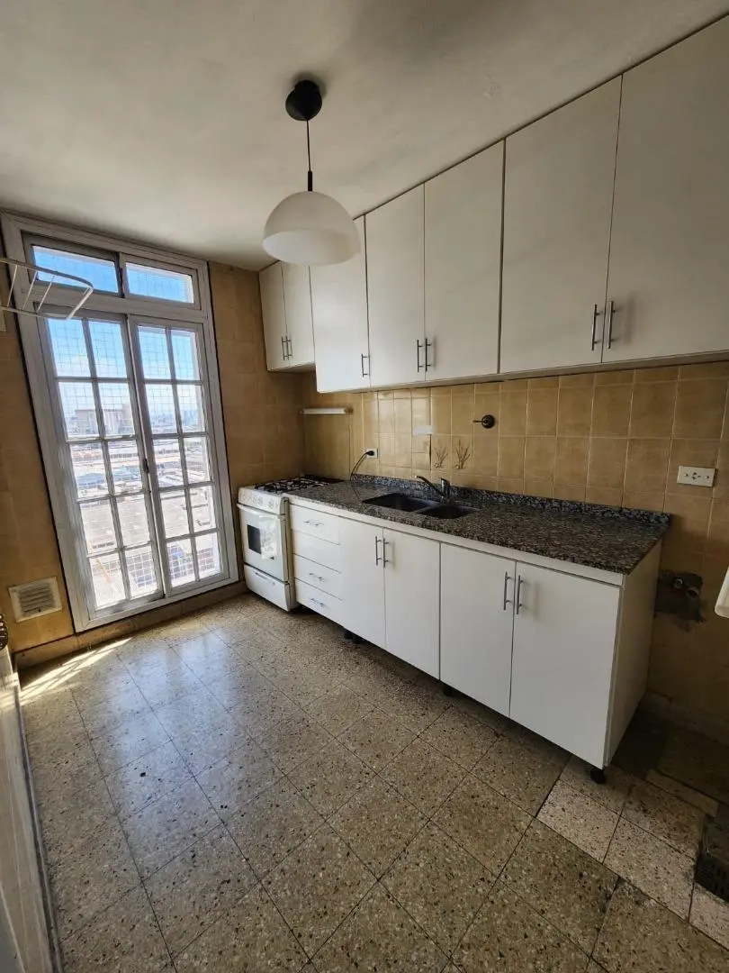 DEPARTAMENTO EN VENTA AMEGHINO AL 500 AVELLANEDA 3