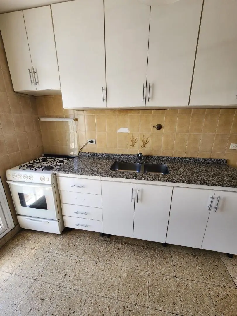 DEPARTAMENTO EN VENTA AMEGHINO AL 500 AVELLANEDA 5