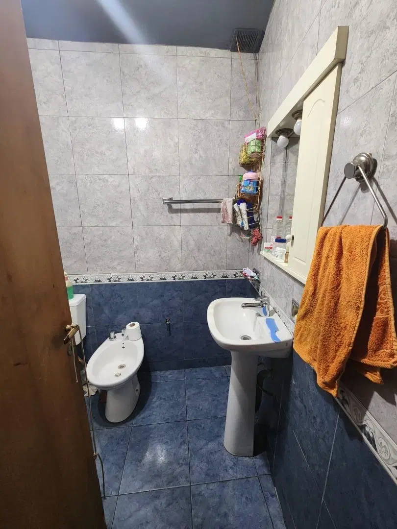 DEPTO EN PLANTA ALTA LAVARELLOS AL 1200 SARANDI 4