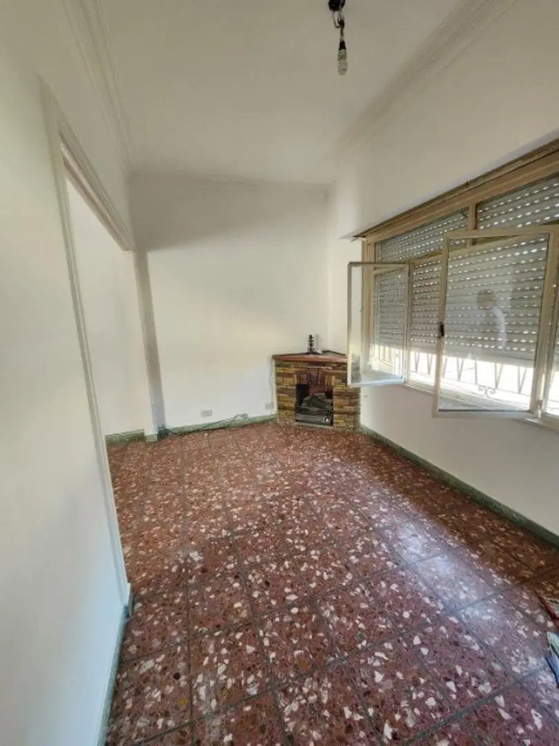 CASA CON LOCAL EN ALQUILER JUJUY 2805 QUILMES ESQ J.B.JUSTO 8