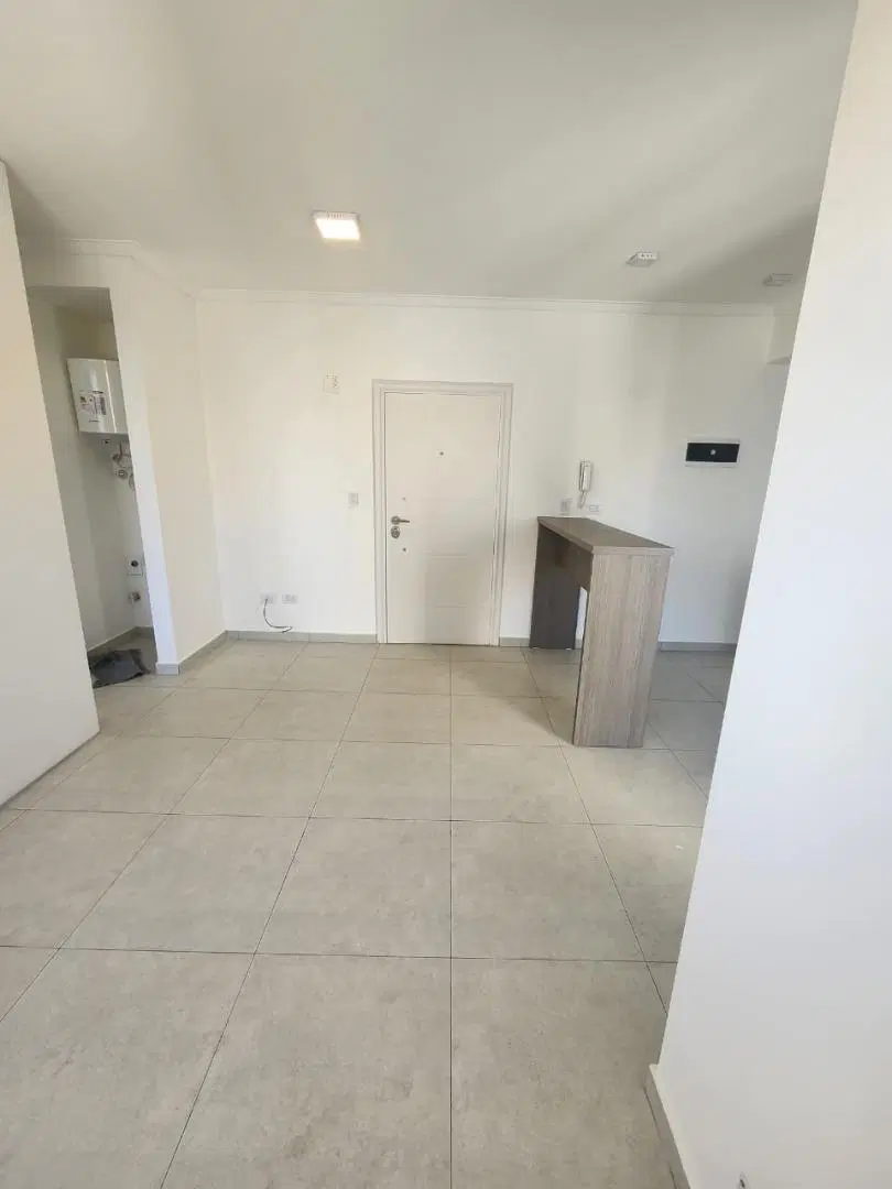 DEPARTAMENTO EN ALQUILER AVENIDA MITRE 5945 WILDE 4