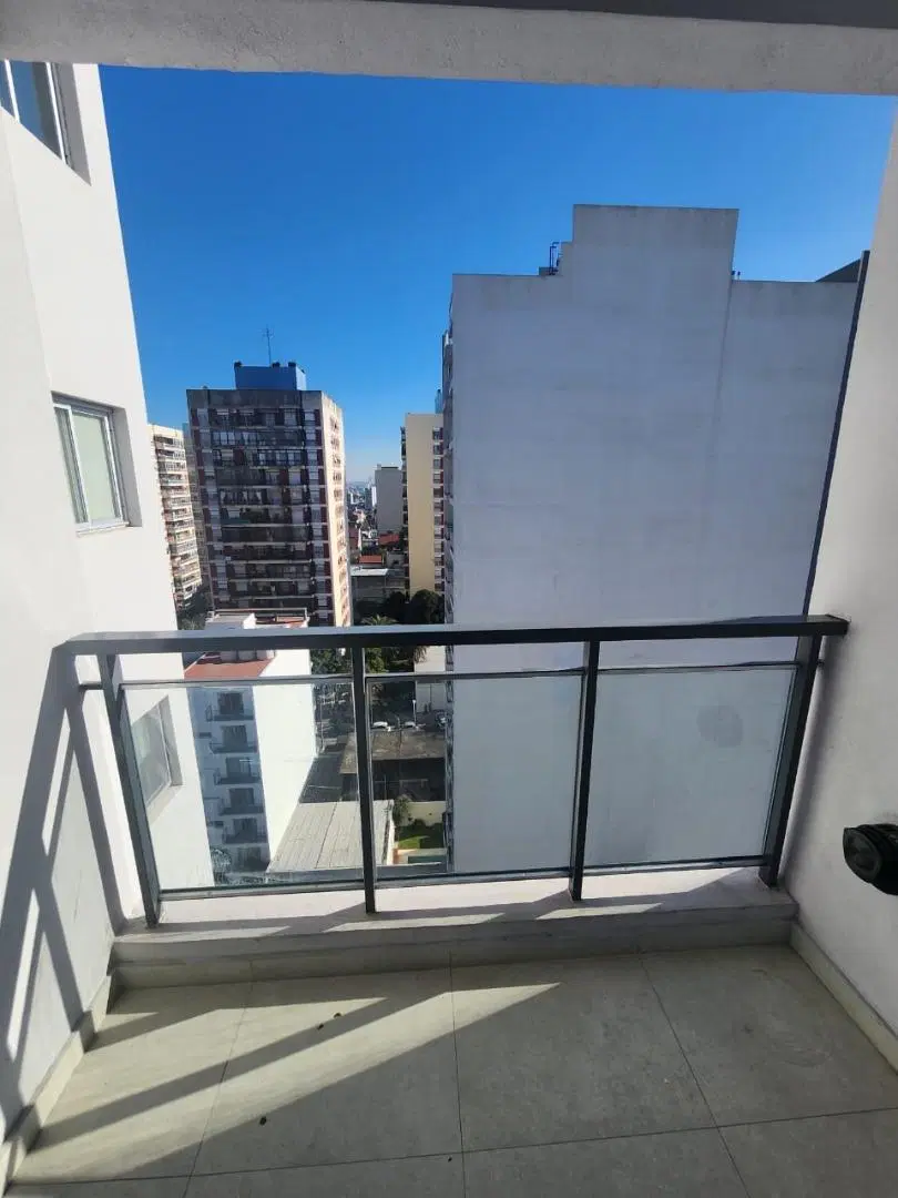 DEPARTAMENTO EN ALQUILER AVENIDA MITRE 5945 WILDE 2