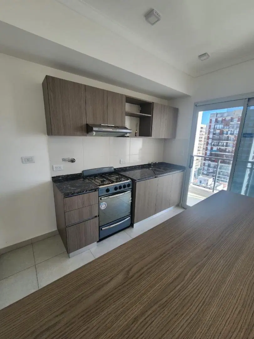 DEPARTAMENTO EN ALQUILER AVENIDA MITRE 5945 WILDE 5