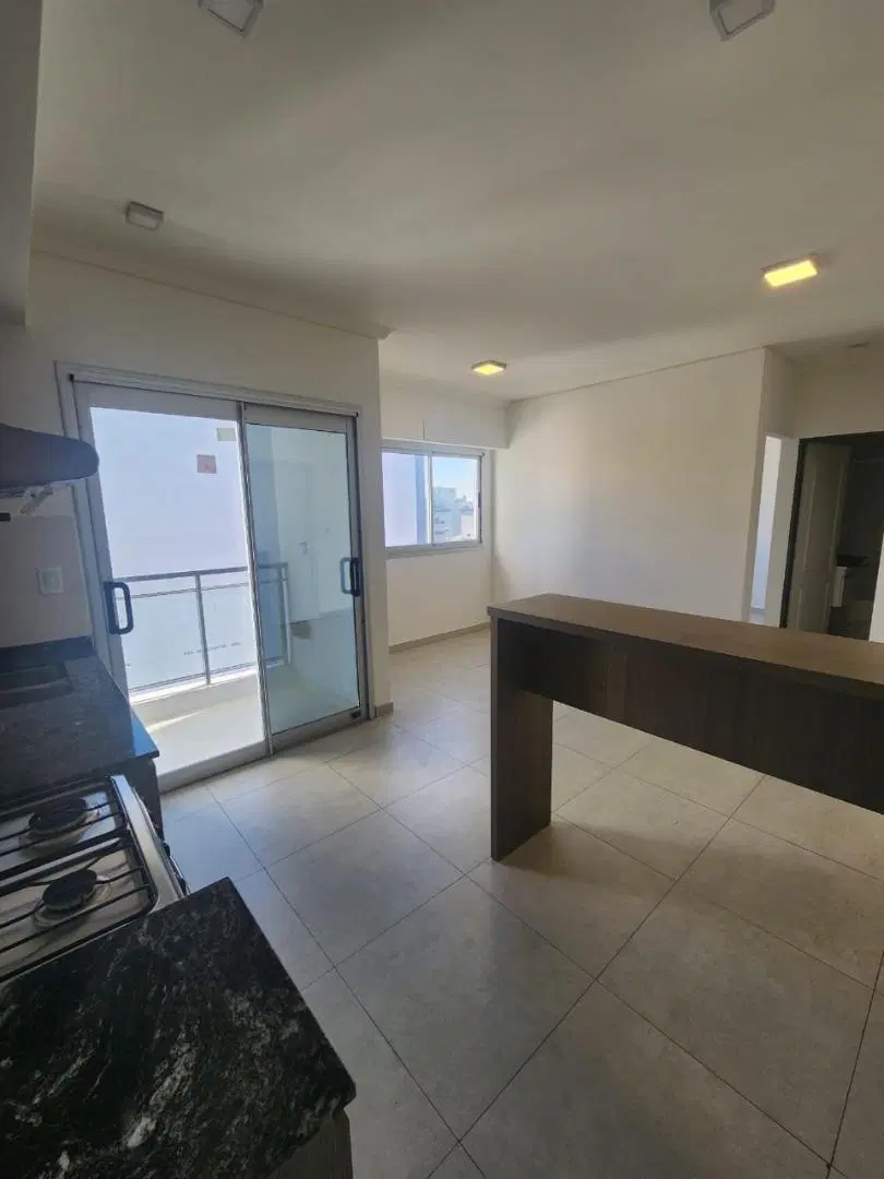 DEPARTAMENTO EN ALQUILER AVENIDA MITRE 5945 WILDE 8