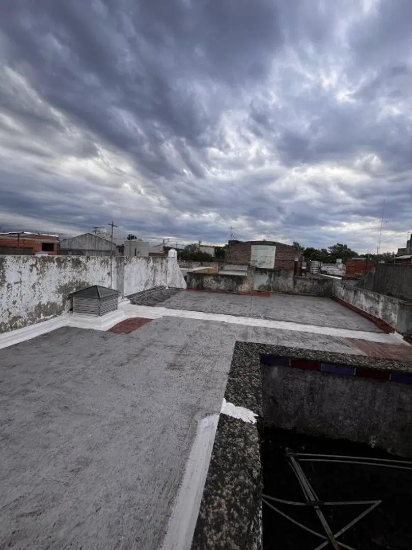 LOCAL CON VIVIENDA MARTINTO AL 2000 WILDE 8
