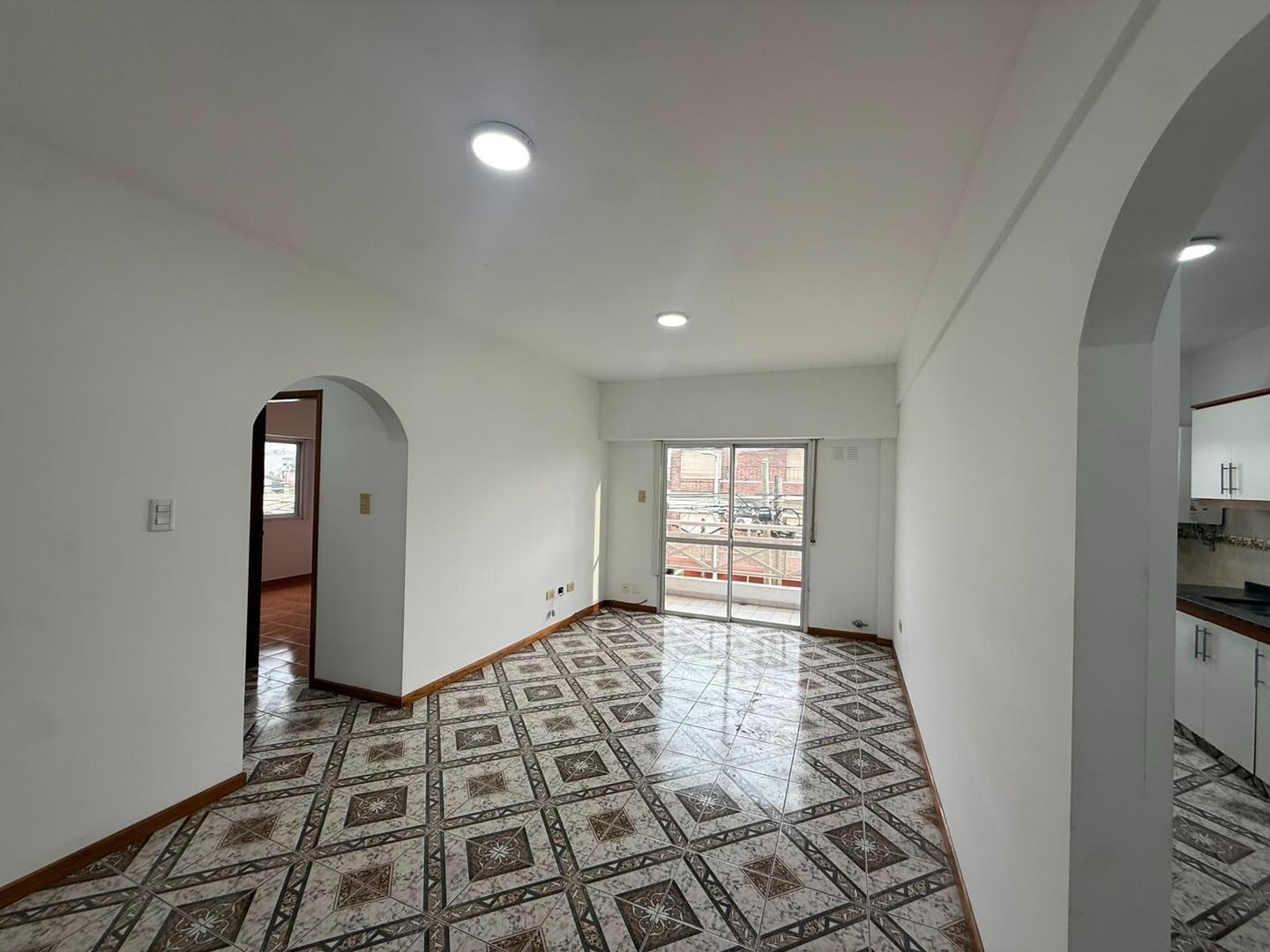 Foto de DEPTO EN ALQUILER BRANDSEN 5698 - 2DO 15 WILDE C/COCHERA, imagen 5