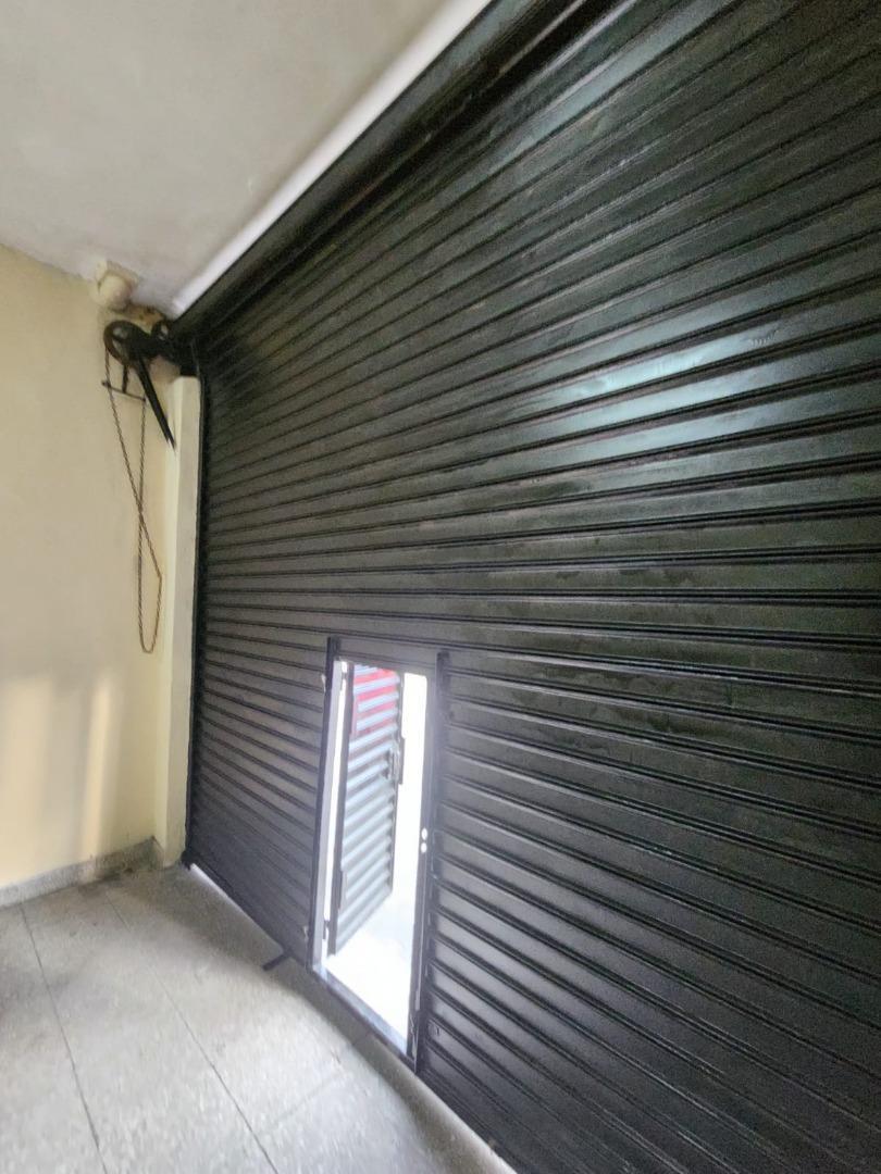 Foto de LOCAL EN ALQUILER AVENIDA MITRE 5218 VILLA DOMINICO, imagen 4