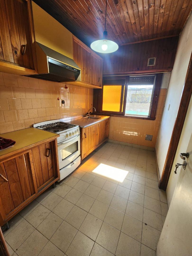 Foto de DEPTO EN PLANTA ALTA EN VENTA ALVAREZ 1800 BERNAL, imagen 2