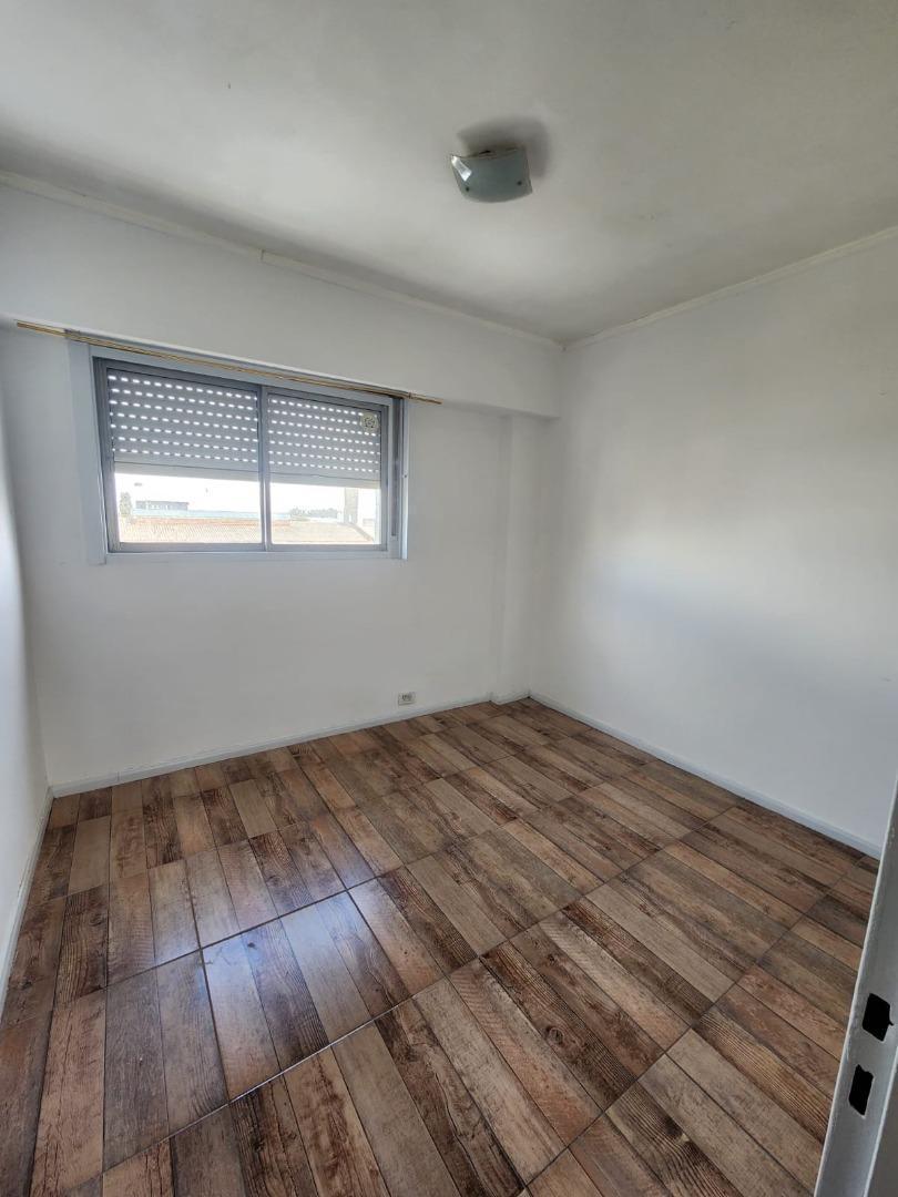 Foto de DEPTO EN ALQUILER AVENIDA MITRE 5629 WILDE, imagen 3