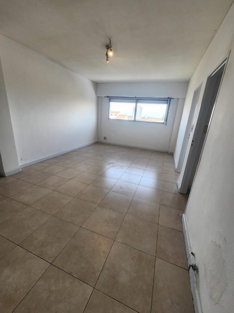 Foto de DEPTO EN ALQUILER AVENIDA MITRE 5629 WILDE, imagen 1