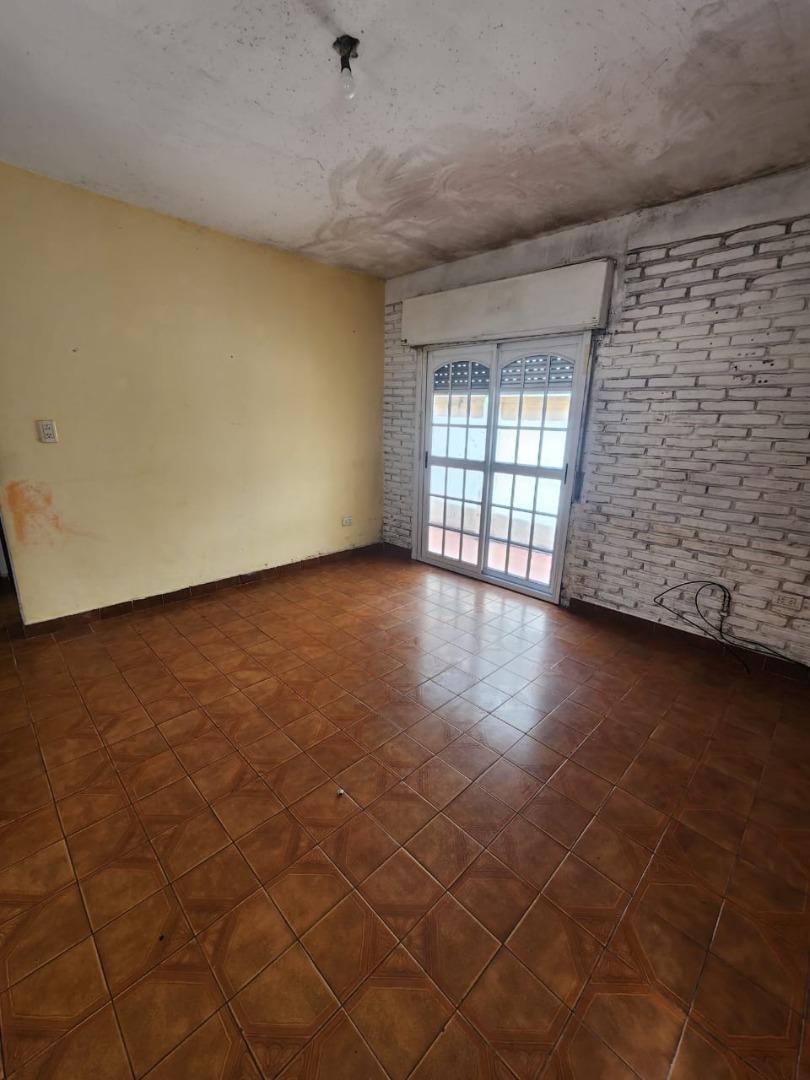 Foto de DEPTO TIPO CASA EN ALQUILER AVENIDA MITRE 6400 WILDE P.BAJA, imagen 2