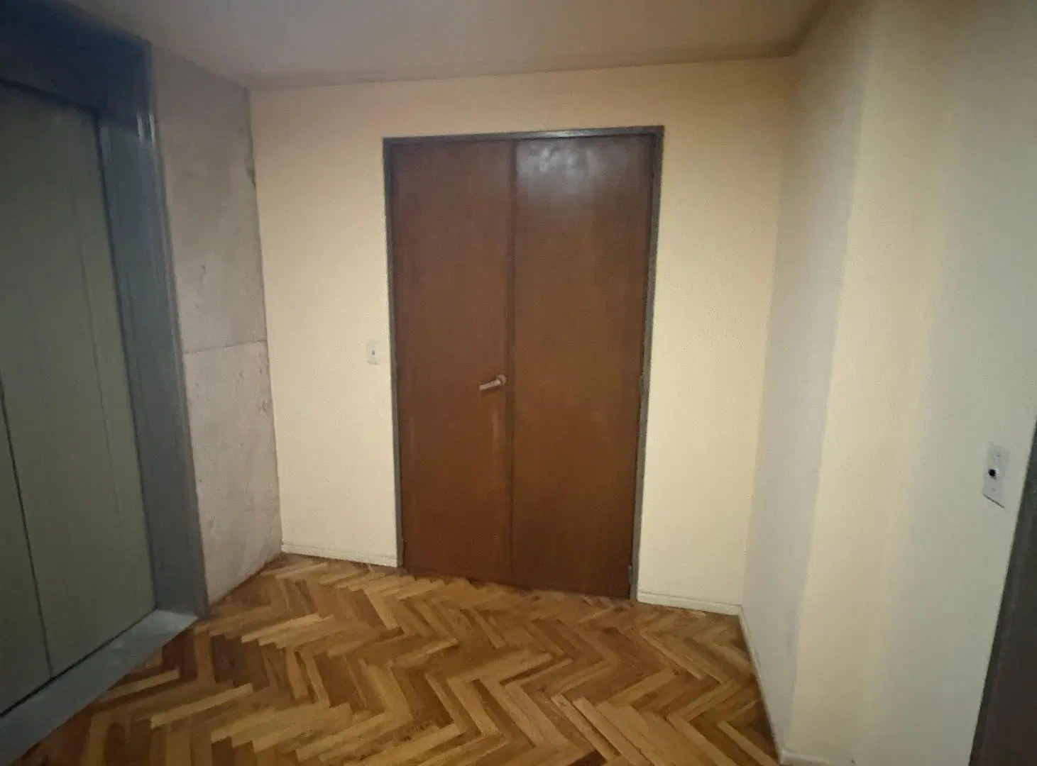 Oficina en Venta | Piso Alto al Frente | Luminosa | Excelente Ubicación | Constructora Lanusse 3