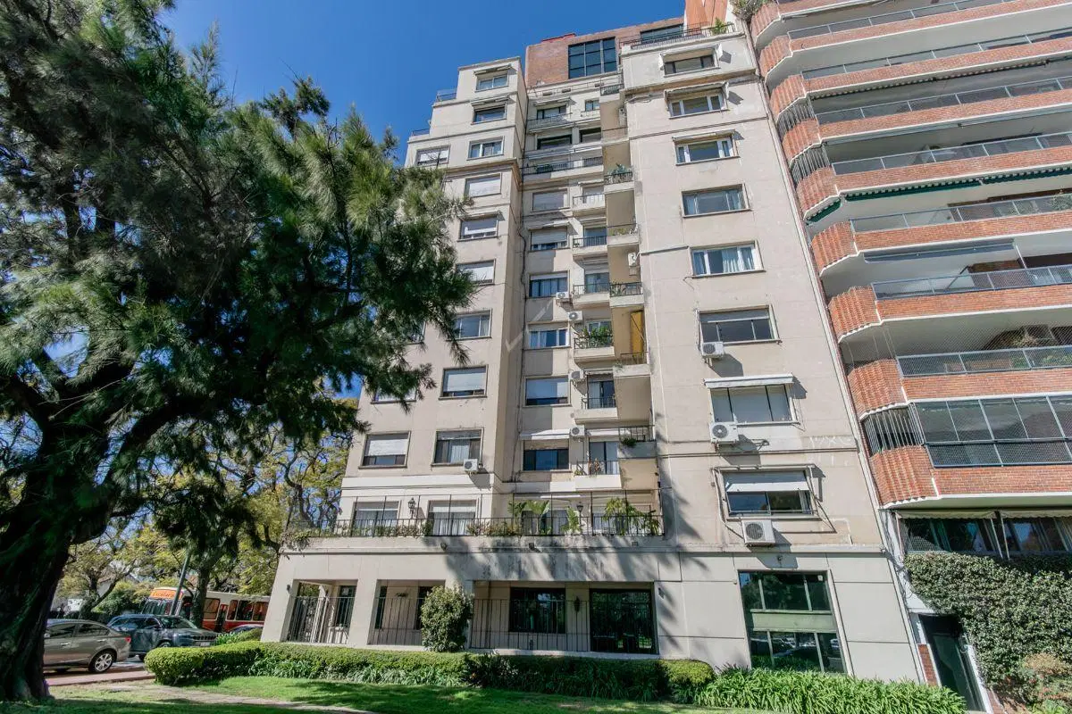 Venta Avenida Figueroa Alcorta y Casares - Excepcional Piso en Edificio Único 4