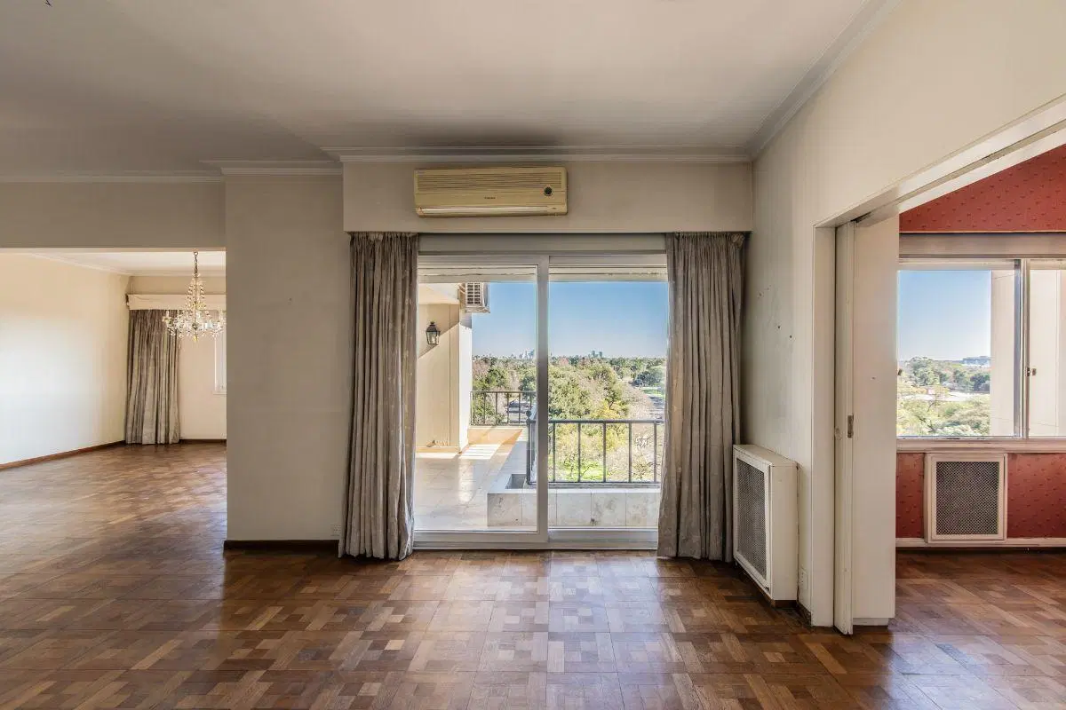 Venta Avenida Figueroa Alcorta y Casares - Excepcional Piso en Edificio Único 2