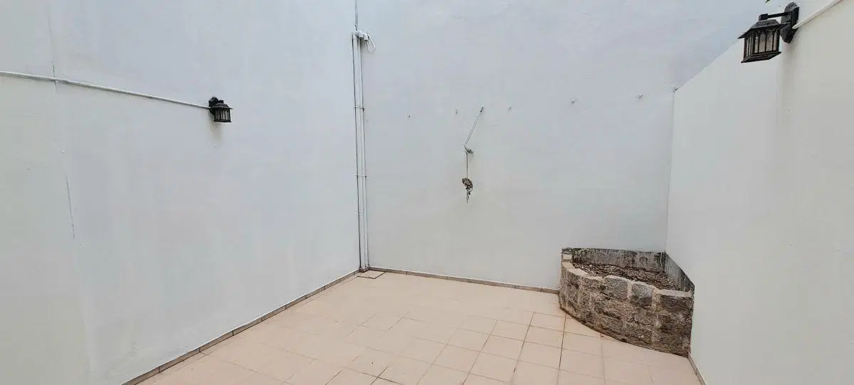 MONOAMBIENTE CON PATIO 5