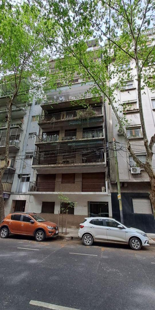 Foto de DEPARTAMENTO 4 AMBIENTES CON DEPENDENCIAS FRENTE LUMINOSO, imagen 1