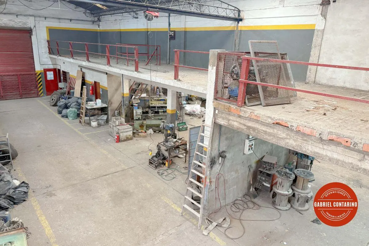 Excelente Galpon Industrial Sobre 3 Lotes - 3 Ptes Grúa 2