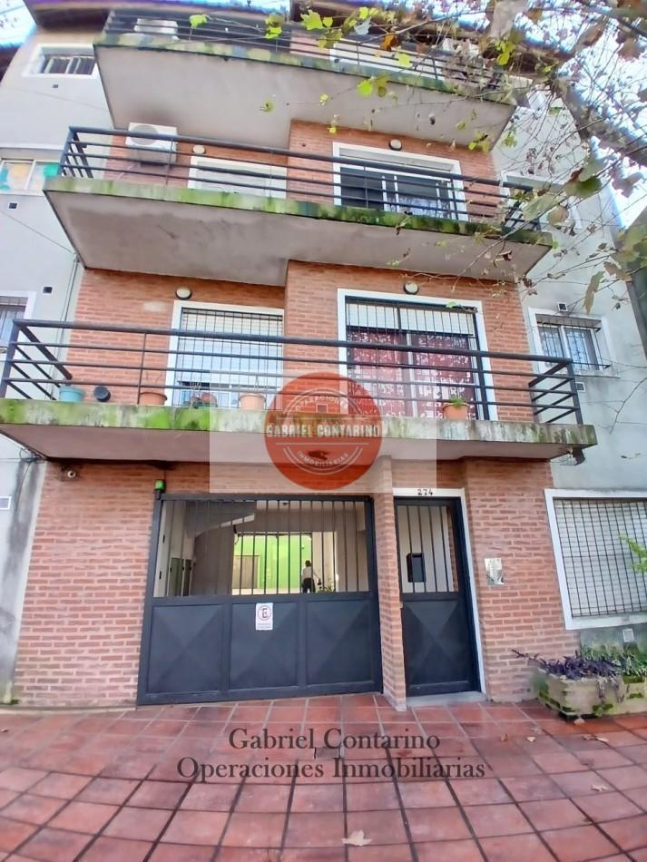 Foto de Departamento 3 Amb. Con Balcon Y Cochera - Muy Buen Estado, imagen 1