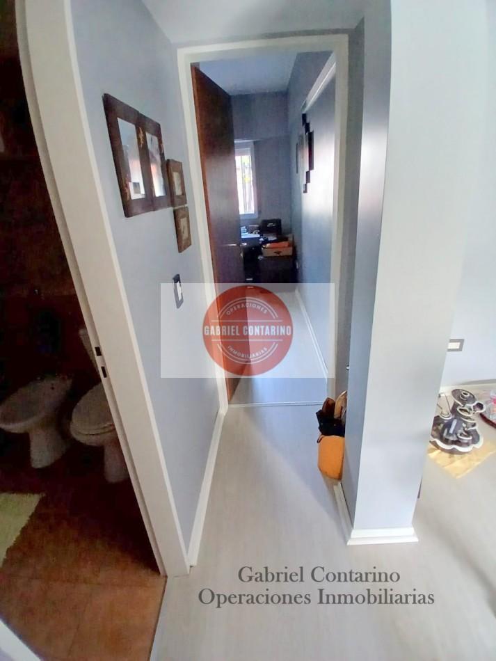 Foto de Departamento 3 Amb. Con Balcon Y Cochera - Muy Buen Estado, imagen 2