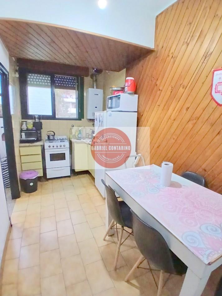 Foto de Departamento 3 Amb. En Barrio M. Moreno - Estacionamiento Y Balcon., imagen 2