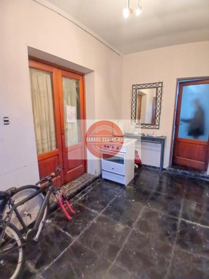 Foto de Casa Ideal 2 Flias - Cochera - Gran Patio, imagen 1