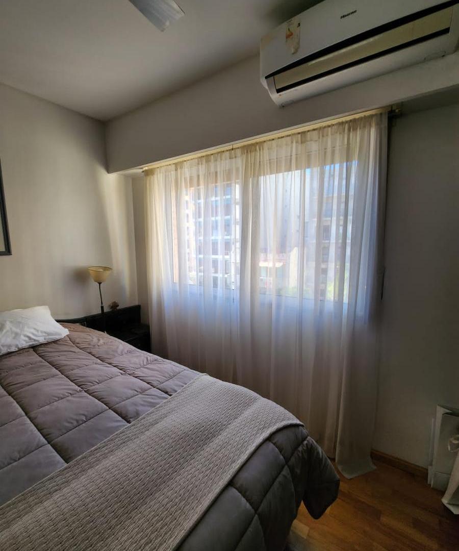 Foto de Hermoso Depto Tipo Casa. 4 amb. Cochera. Terraza., imagen 2