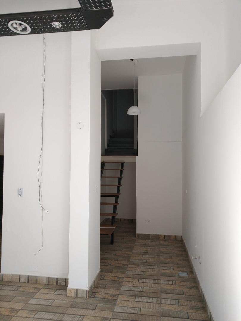 Local 79 m² a m. Av Mitre 700 Avell. Centro 3