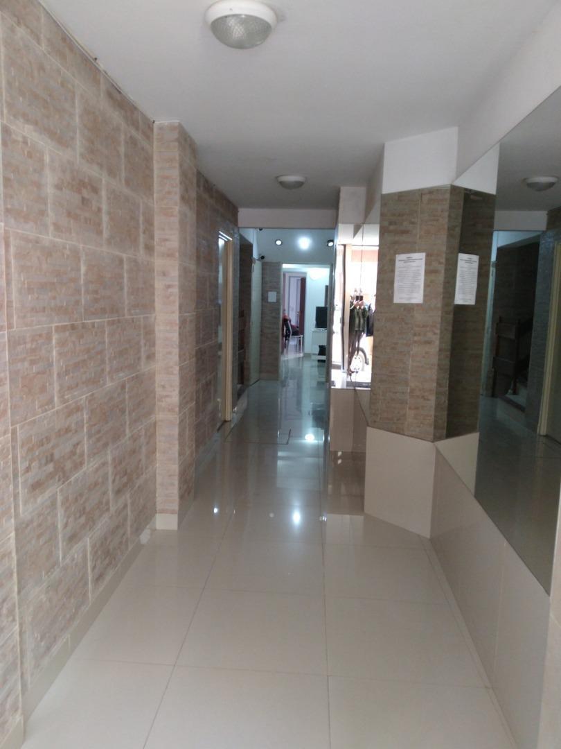 Local 79 m² a m. Av Mitre 700 Avell. Centro 4