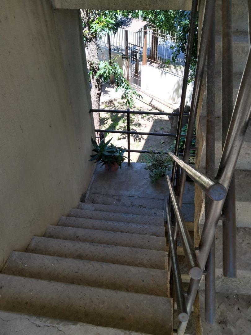 Depto.4 amb.en complejo habitacional con cochera en Dock Sud